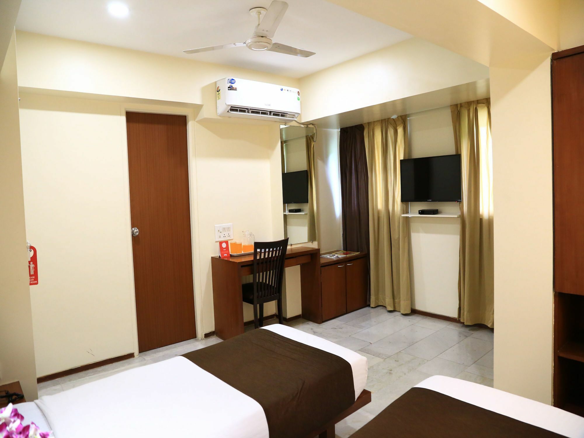 Hotel Oyo 13771 Executive Residency Pune Exterior foto